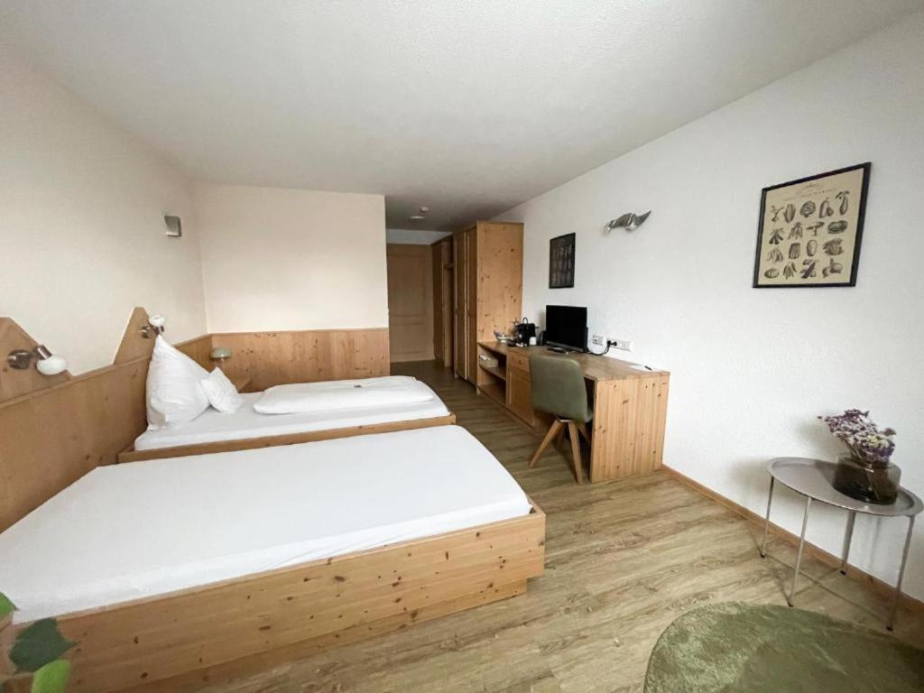 Landhotel Waldheim Pliezhausen Exterior photo